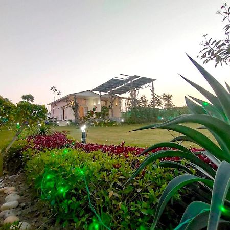 Shaw Estate-Farm House For A Small Parties-Jp Farm Greater Noida Εξωτερικό φωτογραφία