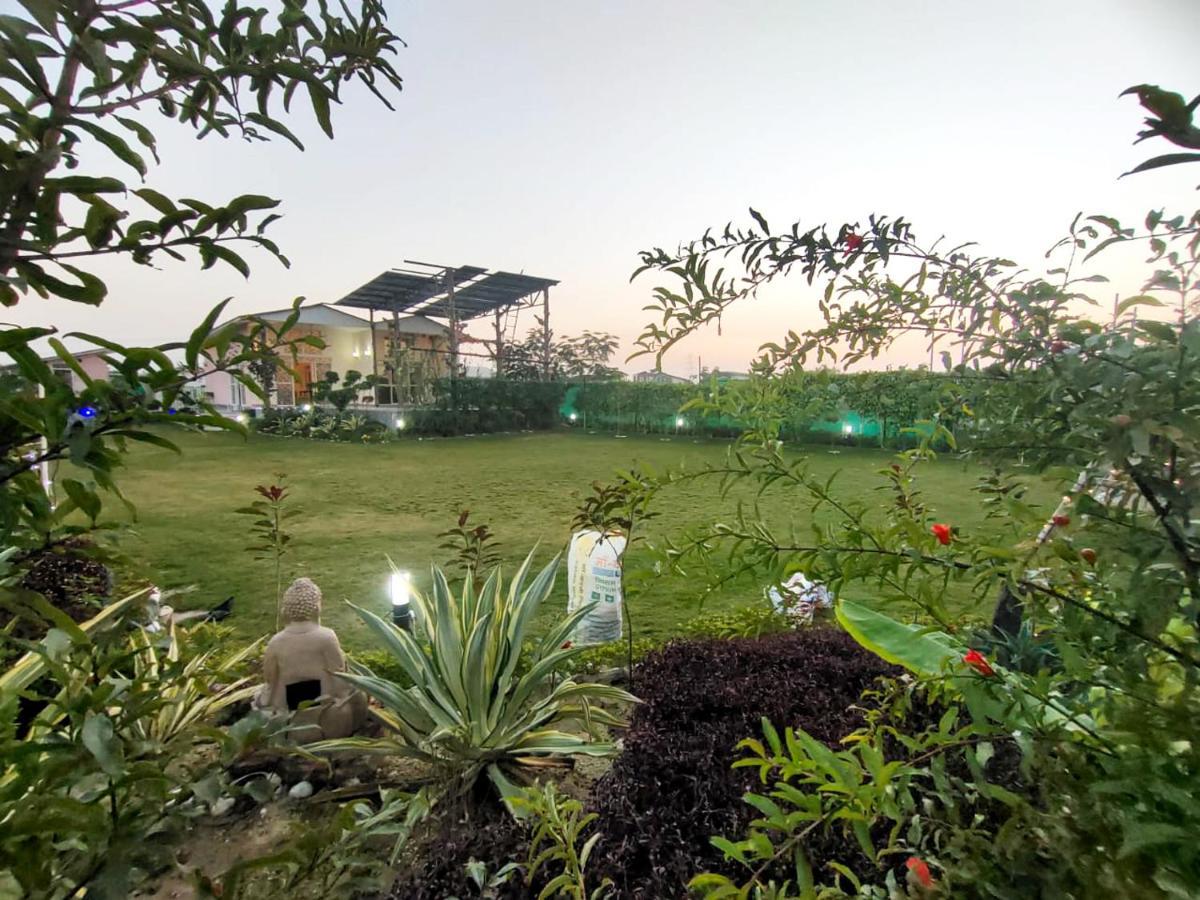Shaw Estate-Farm House For A Small Parties-Jp Farm Greater Noida Εξωτερικό φωτογραφία