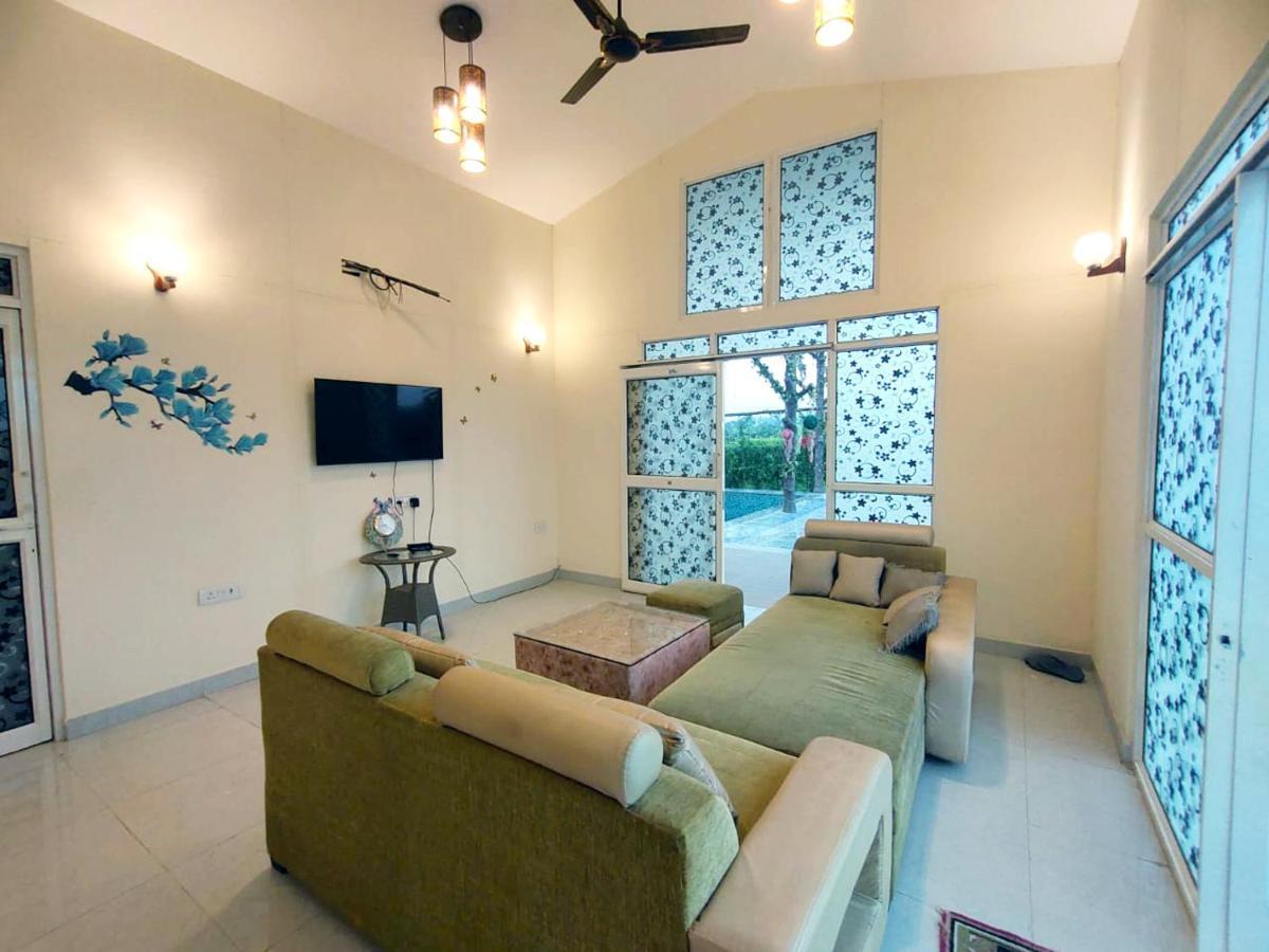 Shaw Estate-Farm House For A Small Parties-Jp Farm Greater Noida Εξωτερικό φωτογραφία