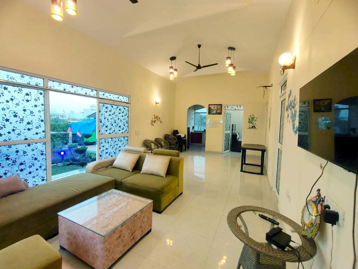 Shaw Estate-Farm House For A Small Parties-Jp Farm Greater Noida Εξωτερικό φωτογραφία